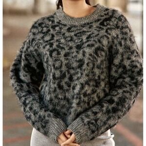La Petite Etoile May Sweater Black & Gray Leopard Print Knit Pullover NWT 3 US L